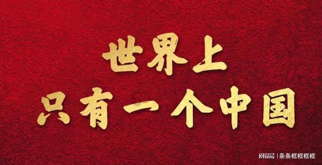 时尚芭比做美甲